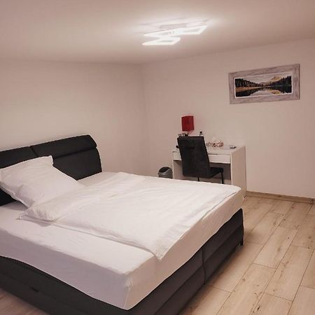 E&O Appartement Gilching Buitenkant foto