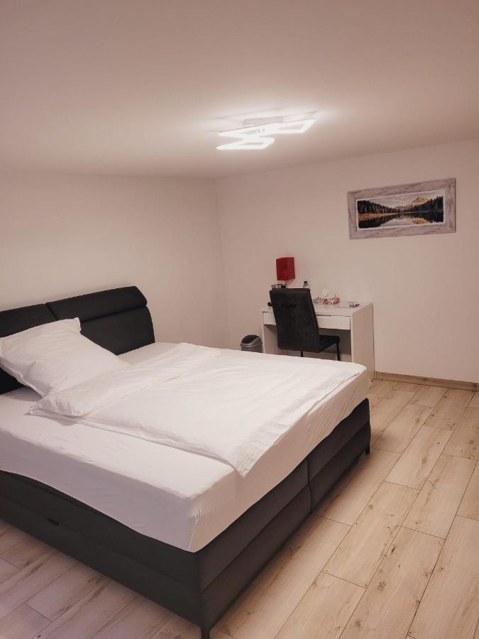 E&O Appartement Gilching Buitenkant foto